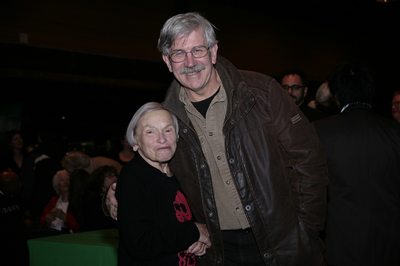 兩位綠色和平創辦人Dorothy Stowe和Rex Weyler,2009年在溫哥華出席安奇卡音樂會CD發行的活動。© Greenpeace / Alan Katowitz