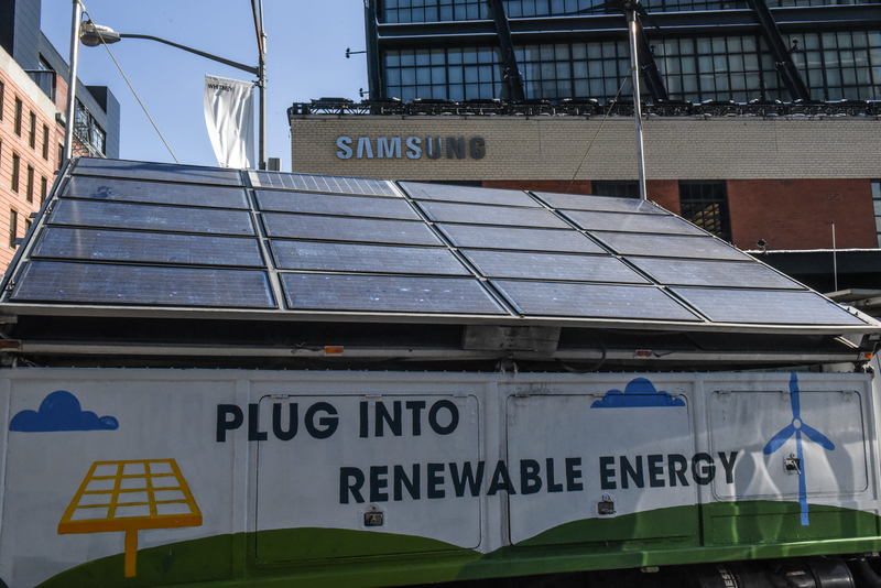 綠色和平一直爭取企業採取積極可再生能源政策，應用清潔能源是緩解氣候危機的有力方案。 © Stephanie Keith / Greenpeace