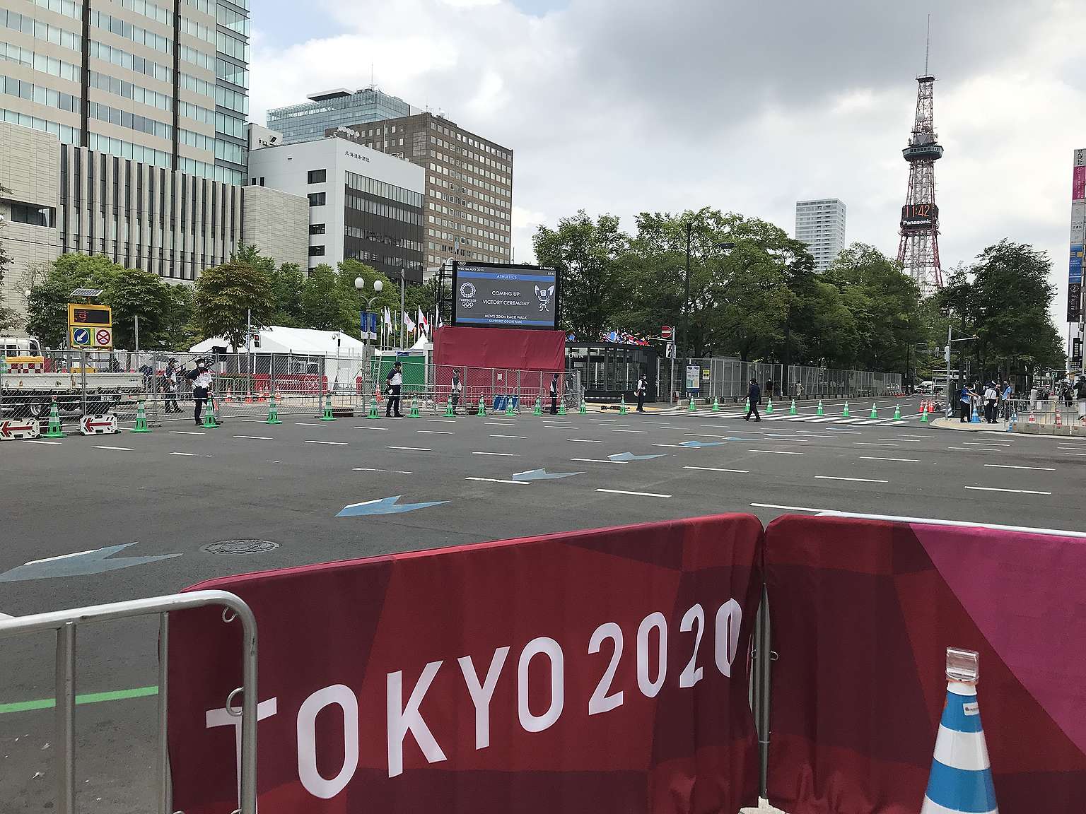 東京奧運的競走及馬拉松賽事於札幌舉行,但今個夏季錄得破紀錄高溫,並連續兩周氣溫超過 30°C,對奧運選手帶來影響令人關注。© Greenpeace