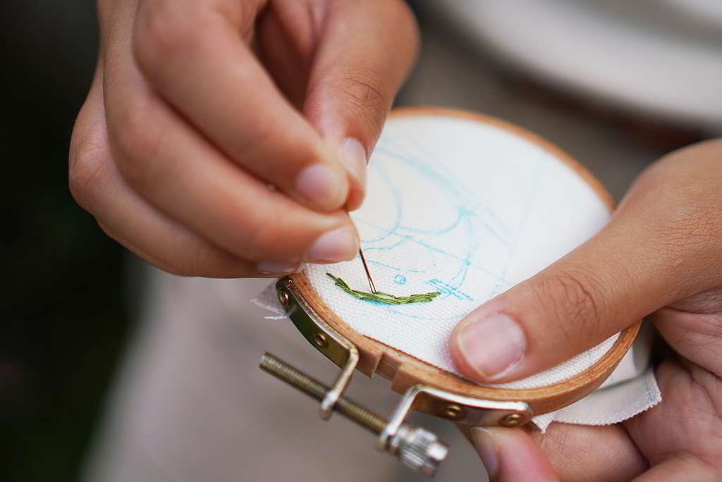 Ryann的刺繡作品,都是她一針一線製作而成,十分花費時間及心思。 ©ABCAT / Greenpeace
