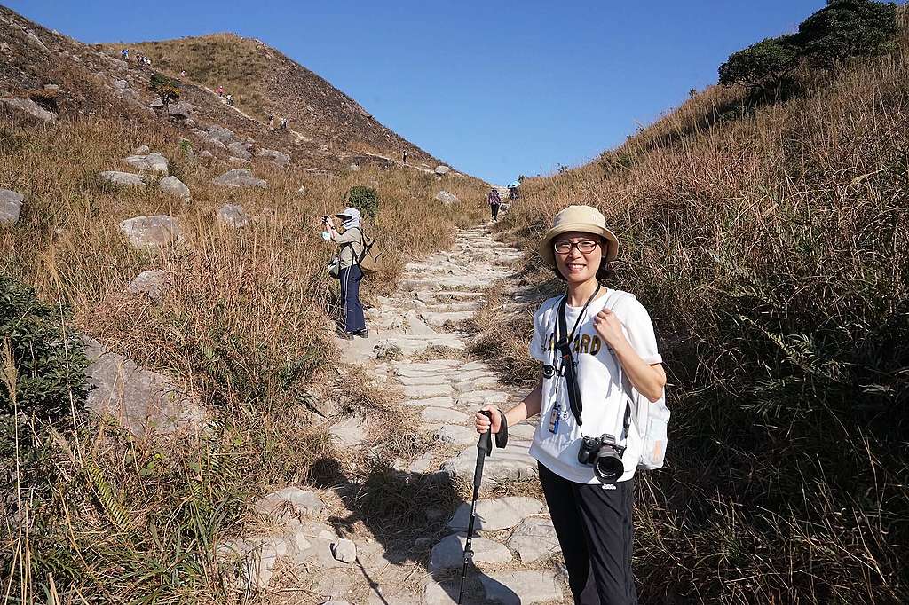 參加者阿Moon表示，一直想行大東山卻未有付諸行動，是次活動有經驗導師帶路，便鼓起勇氣參加，雖然上山一段確實辛苦，但仍覺得非常值得。© Greenpeace