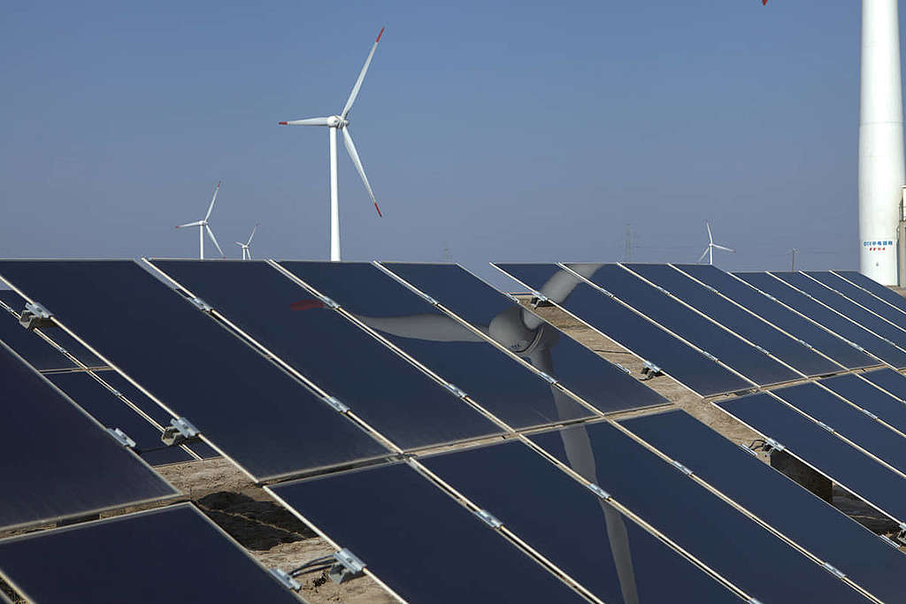從化石燃料轉型至可再生能源，是耗電量龐大的科技企業實現碳中和必不可少一環。 © Greenpeace / Zhiyong Fu