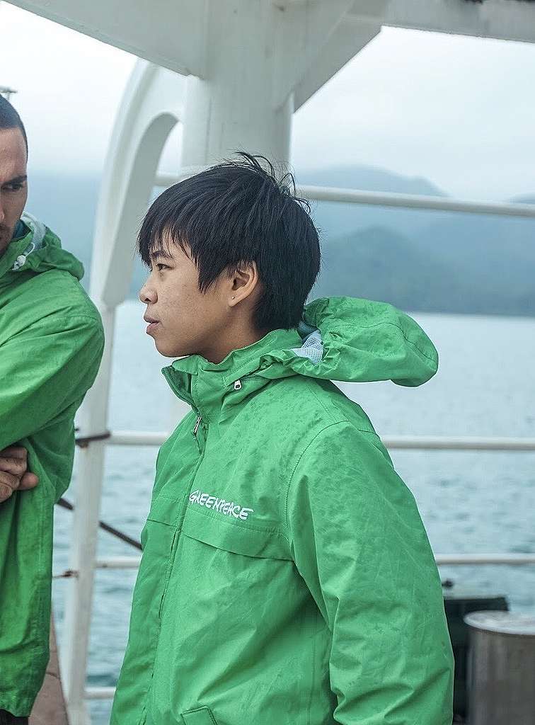 綠色和平研究員楊令衠（Chun）與她的團隊為守護海洋提供科學證據，以理倡議、以理服人。© Greenpeace