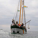 2009 年綠色和平北歐辦公室守護海洋團隊駕駛船艦 Beluga II，開赴瑞典 Kattegatt 海域，在Fladen 和 Lilla Middelgrund 兩個海洋保護區作出砸巨石行動。 © Christian Åslund / Greenpeace