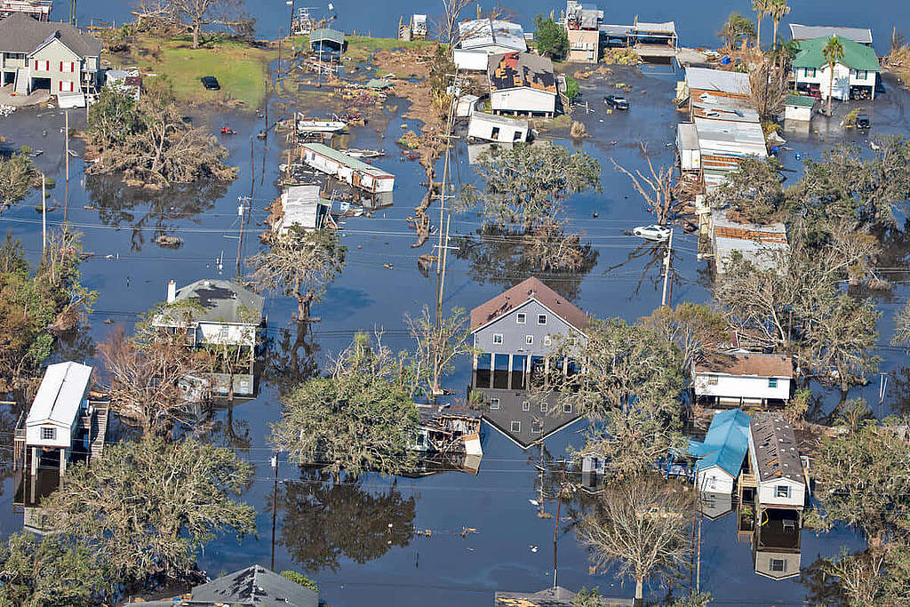 2021 年 8 月底，颶風艾達（Hurricane Ida）登陸美國南部路易斯安那州，成為當地歷來造成第二大破壞的颶風，嚴重水浸更奪去多人性命。 © Julie Dermansky / Greenpeace