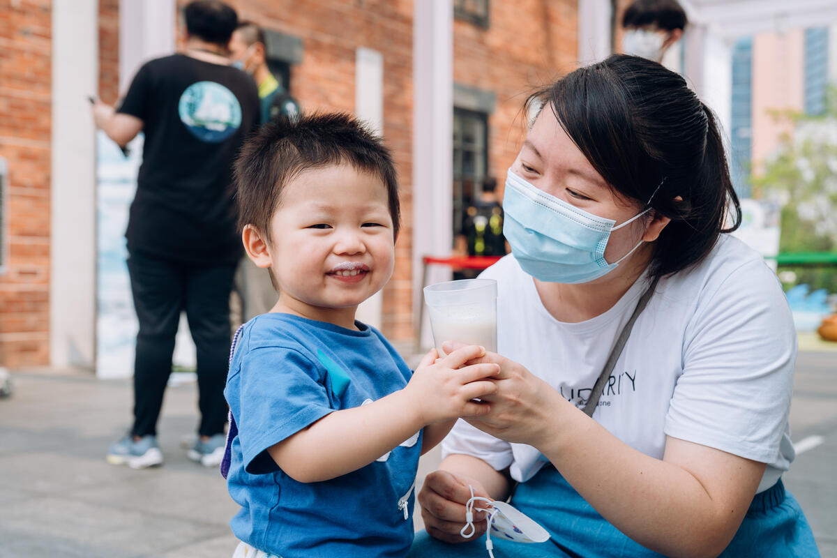 地球是人類世代家園，願你我傳承給下一代的，是仍然健康的生存環境，讓他們自由追夢、快樂生活。© Greenpeace / Patrick Cho