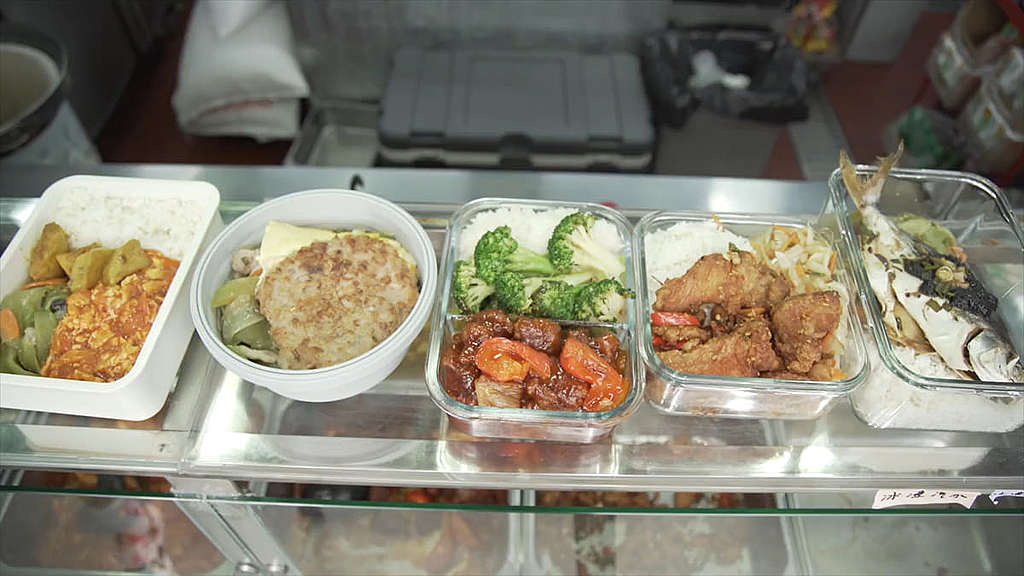各式各樣的餸菜配搭，基本上均能放進自攜餐盒。 © Greenpeace