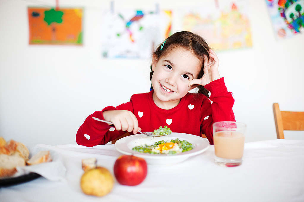 Children Eating Ecological Food in a School Canteen in Hungary. © Bence Jardany