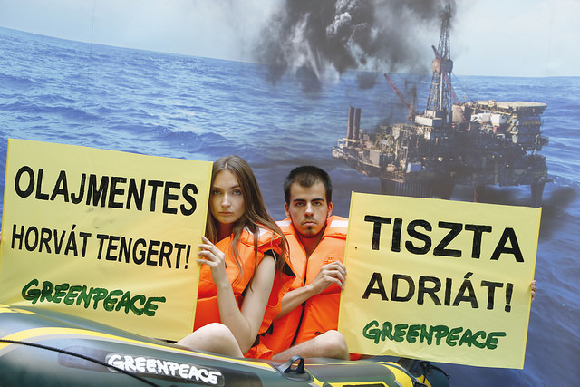 © Greenpeace