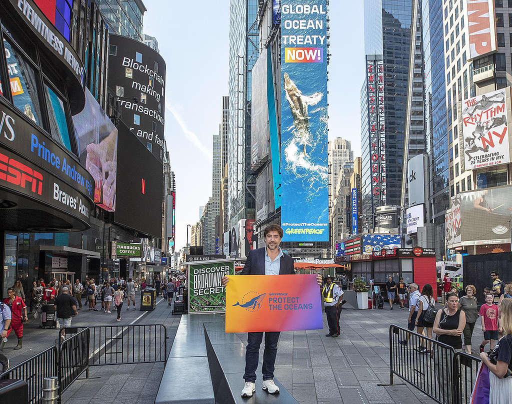 Javier Bardem Campaigns for Global Ocean Treaty in New York. © Jason Miczek / Greenpeace