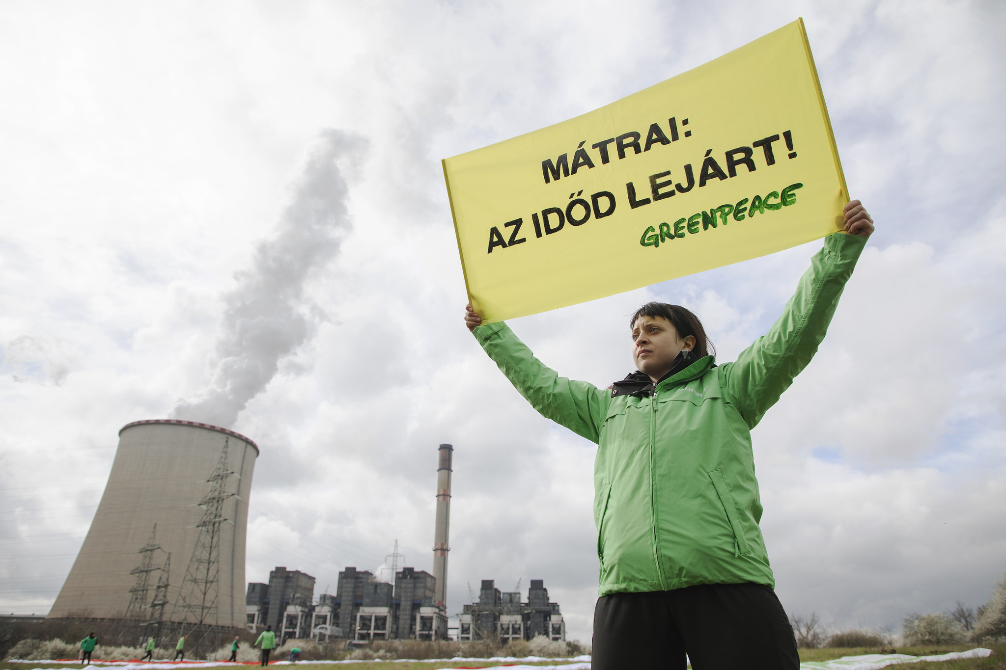 A Greenpeace a bíróságon semmisítené meg a Mátrai Erőmű környezetvédelmi engedélyét