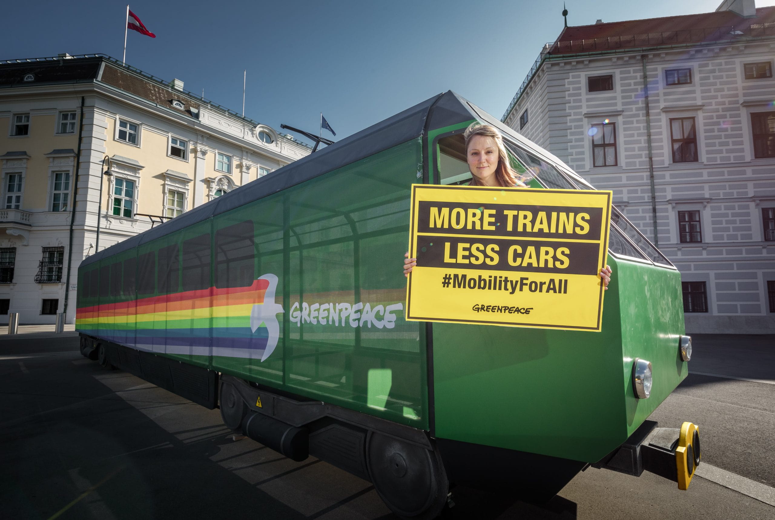 Az európai fővárosok felében új rekordot döntött a tömegközlekedés ára a Greenpeace legfrissebb elemzése szerint