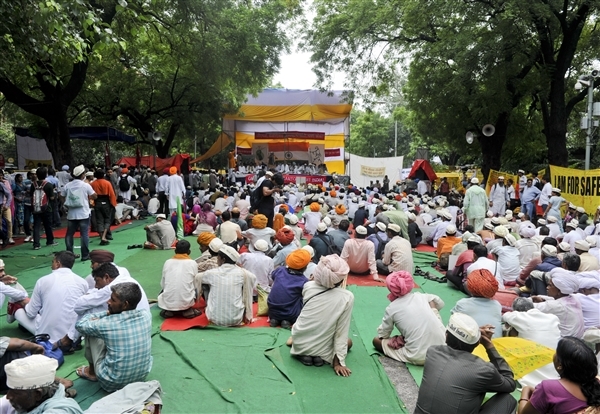 Over 2,000 people came together on August 8 for a day-long protest against the BRAI bill and Monsanto.