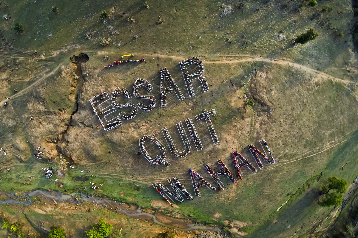 Human Banner in Mahan Forest. © Unknown