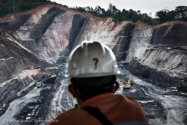Bagaimana pertambangan batubara melukai perekonomian Indonesia