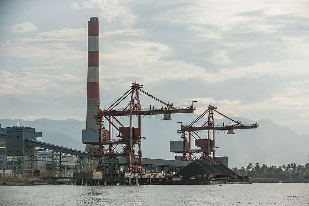 Rainbow Warrior Rejecting Coal Power Plant in Northern Bali. © Made Nagi / Greenpeace