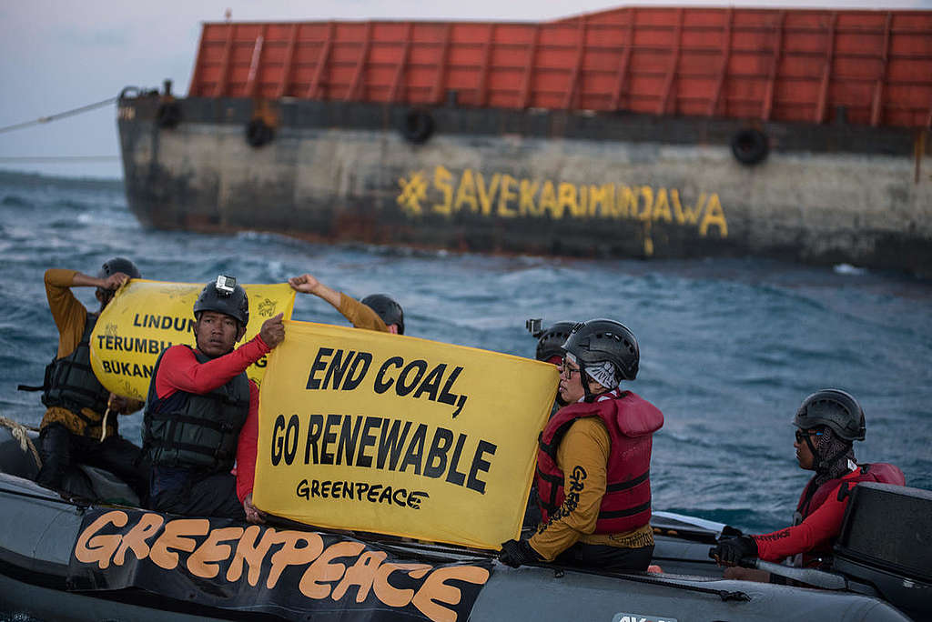 Coral Not Coal Action in Central Java. © Rosa Panggabean / Greenpeace