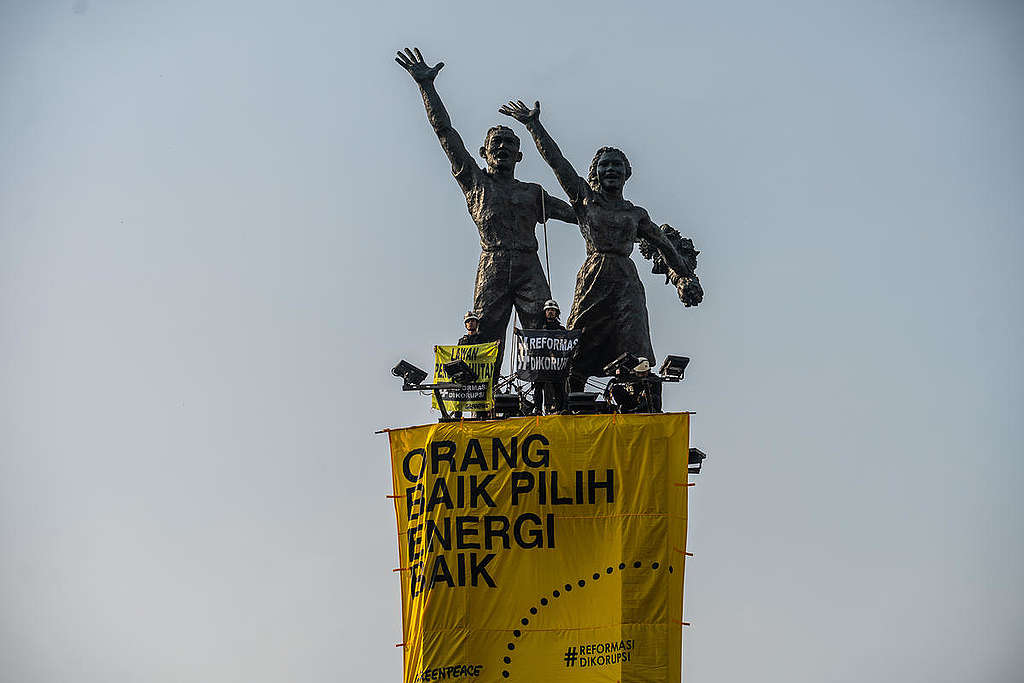 Welcoming Re-elected Indonesian President. © Jurnasyanto Sukarno / Greenpeace