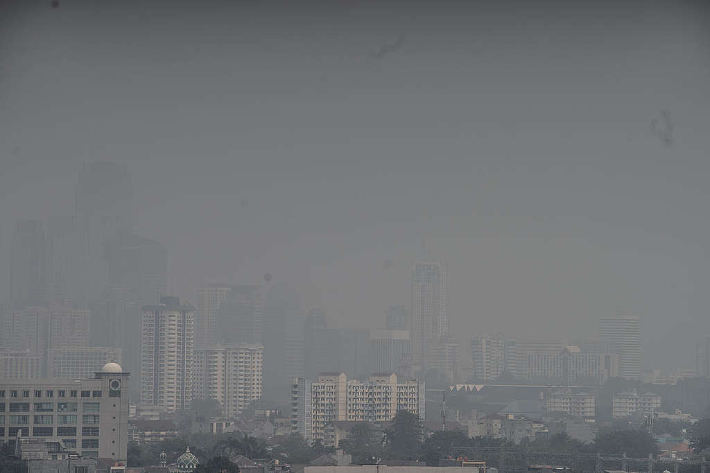 Air Pollution in Jakarta. © Jurnasyanto Sukarno / Greenpeace