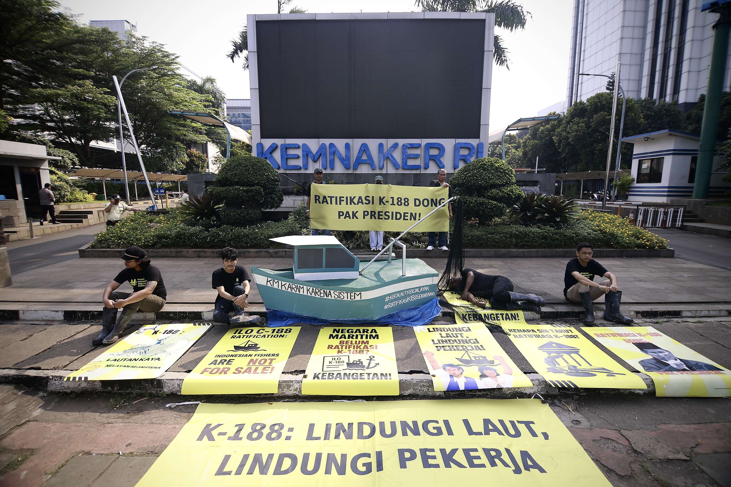 Hari Buruh 2025, Seruan dari Laut: Nelayan Desak Pemerintah Ratifikasi ILO K-188