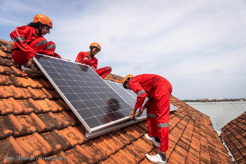 Kesiapan Transisi Energi Desa Masih Timpang, Risiko Ketergantungan Energi Fosil Berlanjut