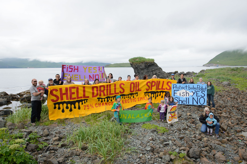 Shell protest in Unalaska © Mark Meyer / Greenpeace