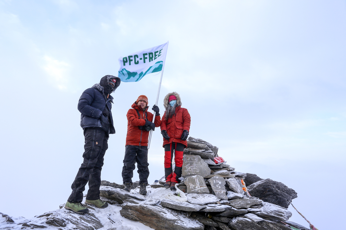  PFC-free Expedition in China © Vincent Chan / Greenpeace