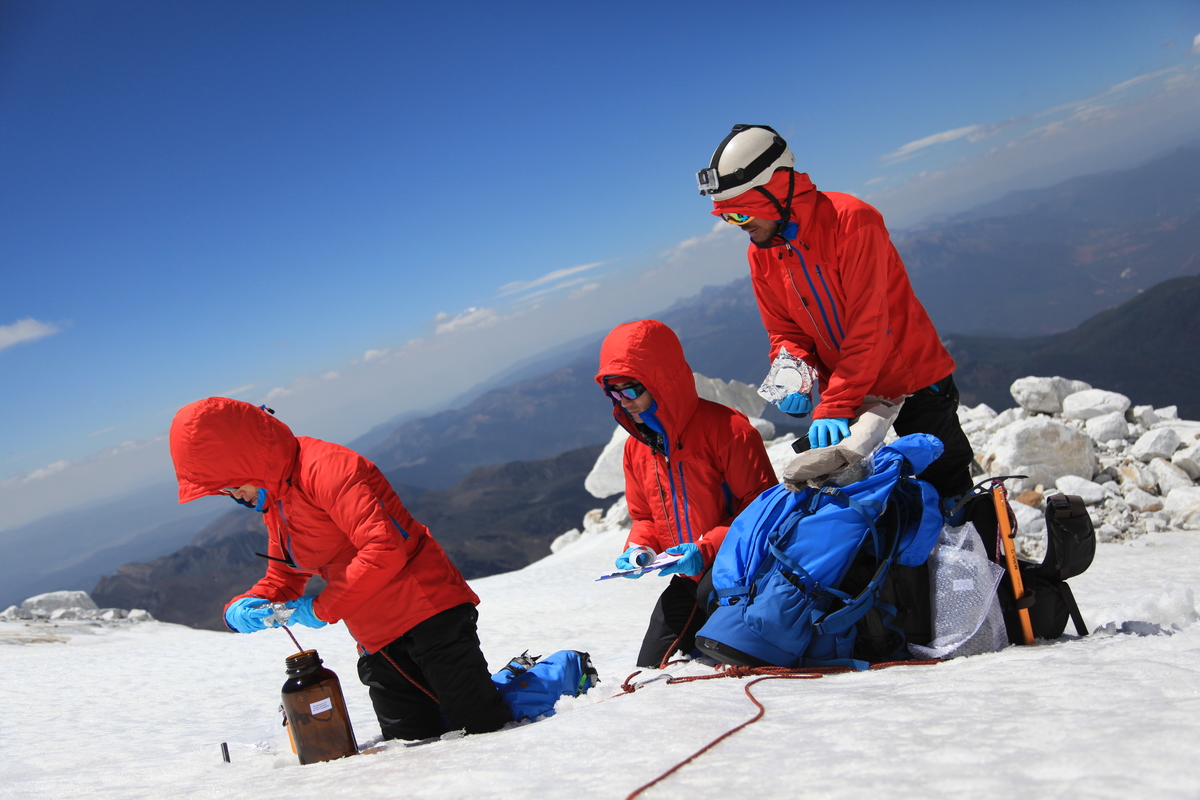 Expedition to Haba Snow Mountain in China to Detox the Great Outdoors © Xia De Rui / Greenpeace