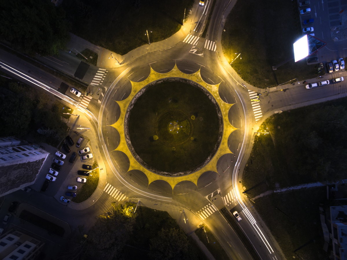 Sunrise Action in Pernik, Bulgaria © Greenpeace / Stratospheric Productions