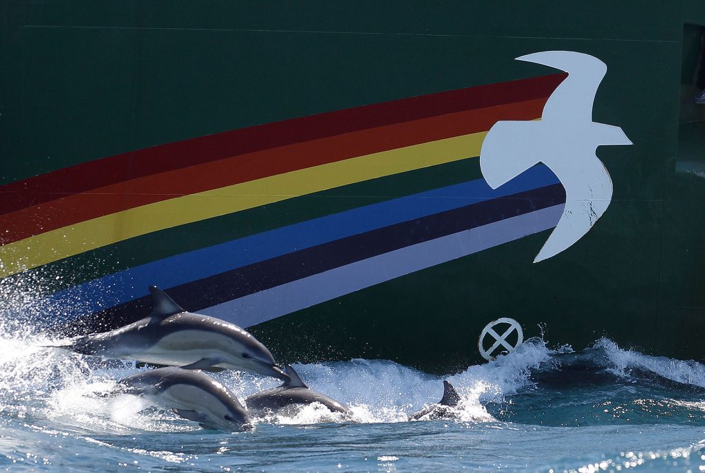 Rainbow Warrior in New Zealand © Nigel Marple / Greenpeace