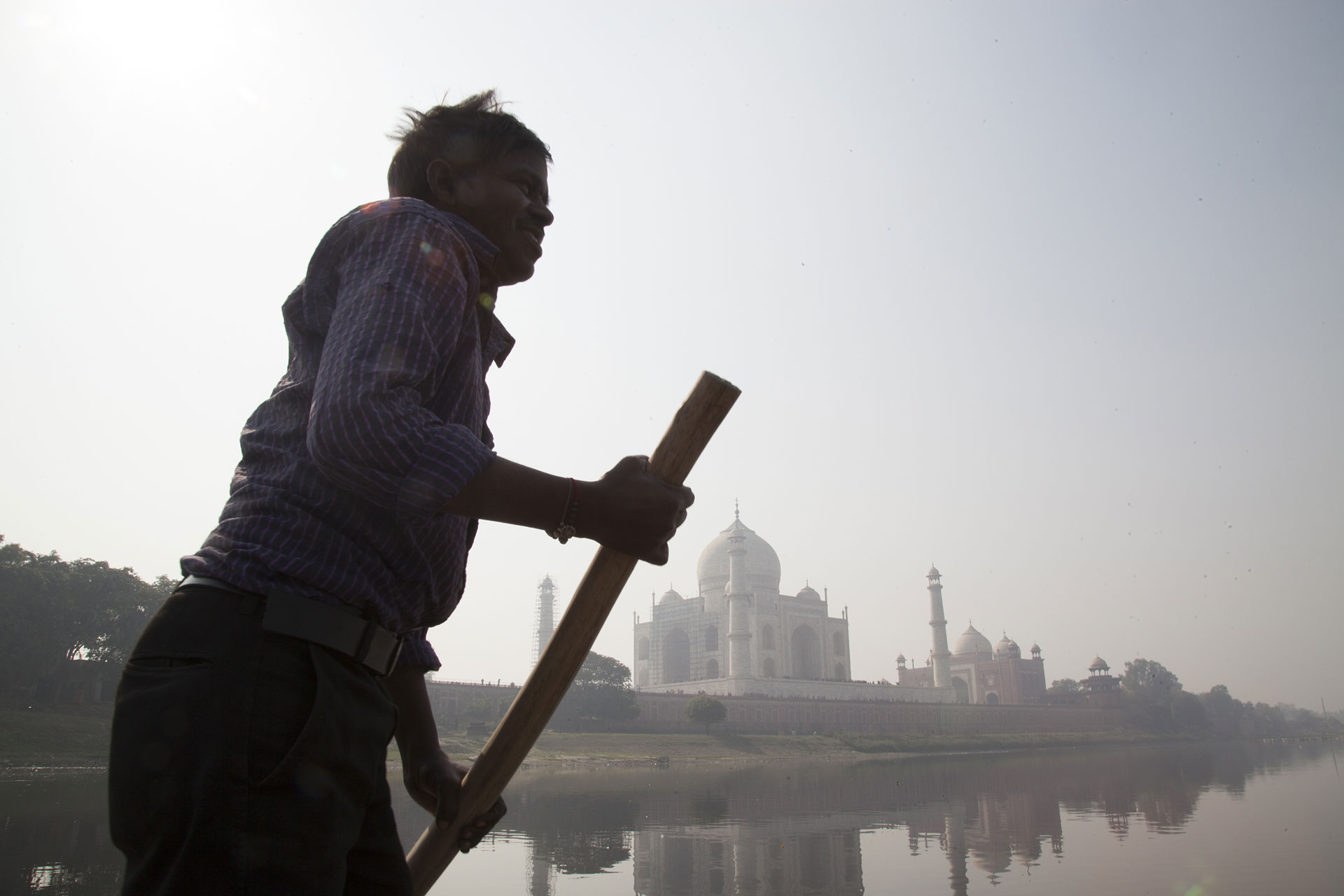 Pollution around the Taj Mahal in India © Vinit Gupta / Greenpeace