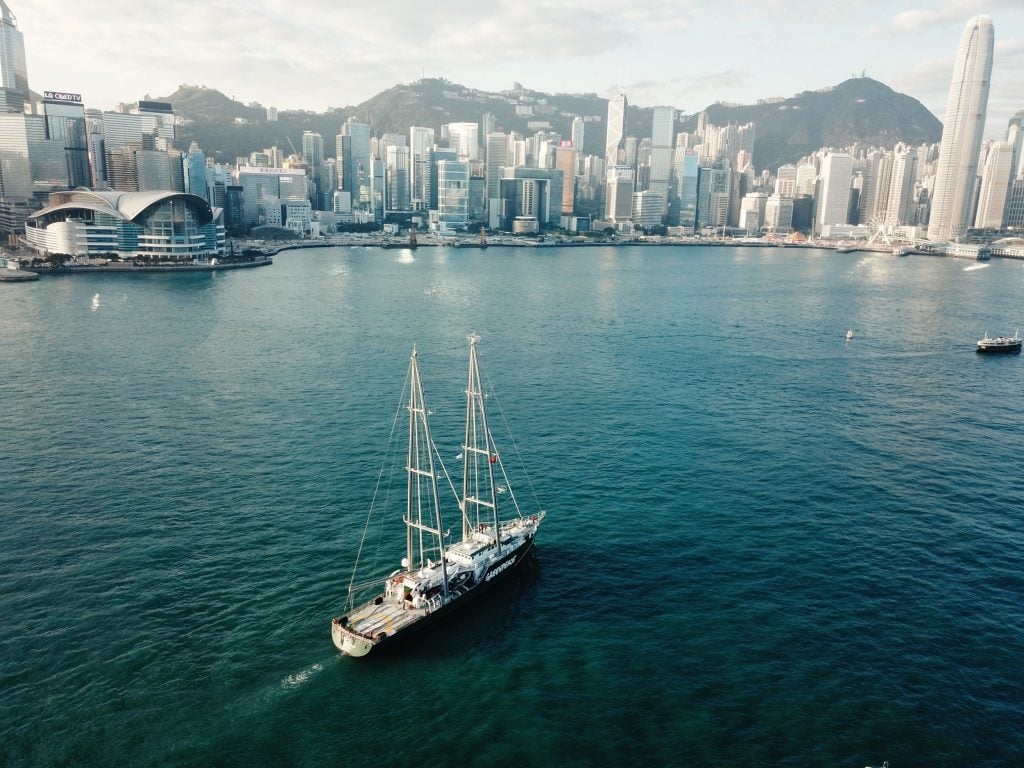 “Plastic Free Now” Rainbow Warrior arrives in Hong Kong. © Greenpeace / Vincent Chan