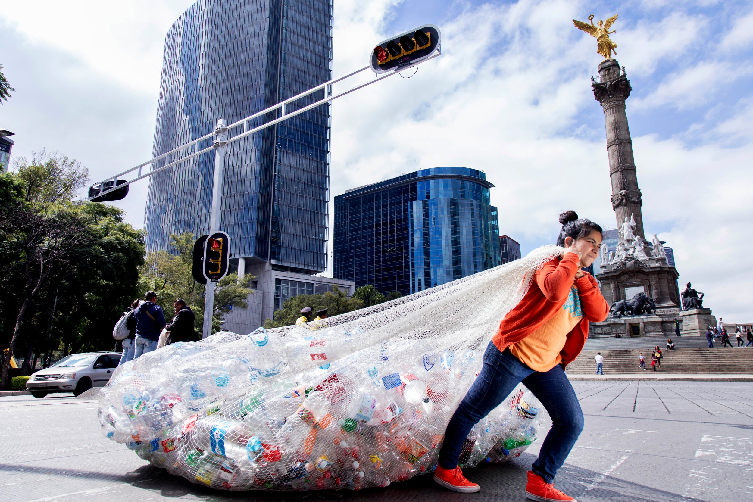 Plastics in Mexico City © Argelia Zacatzi / Greenpeace