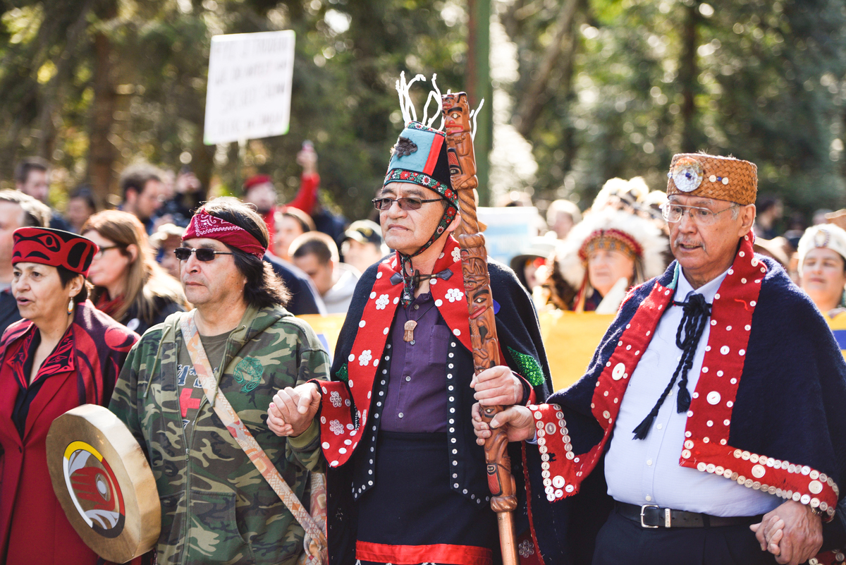 Chief Na'Moks in Vancouver at Kinder Morgan Pipeline Resistance March © Rogue Collective