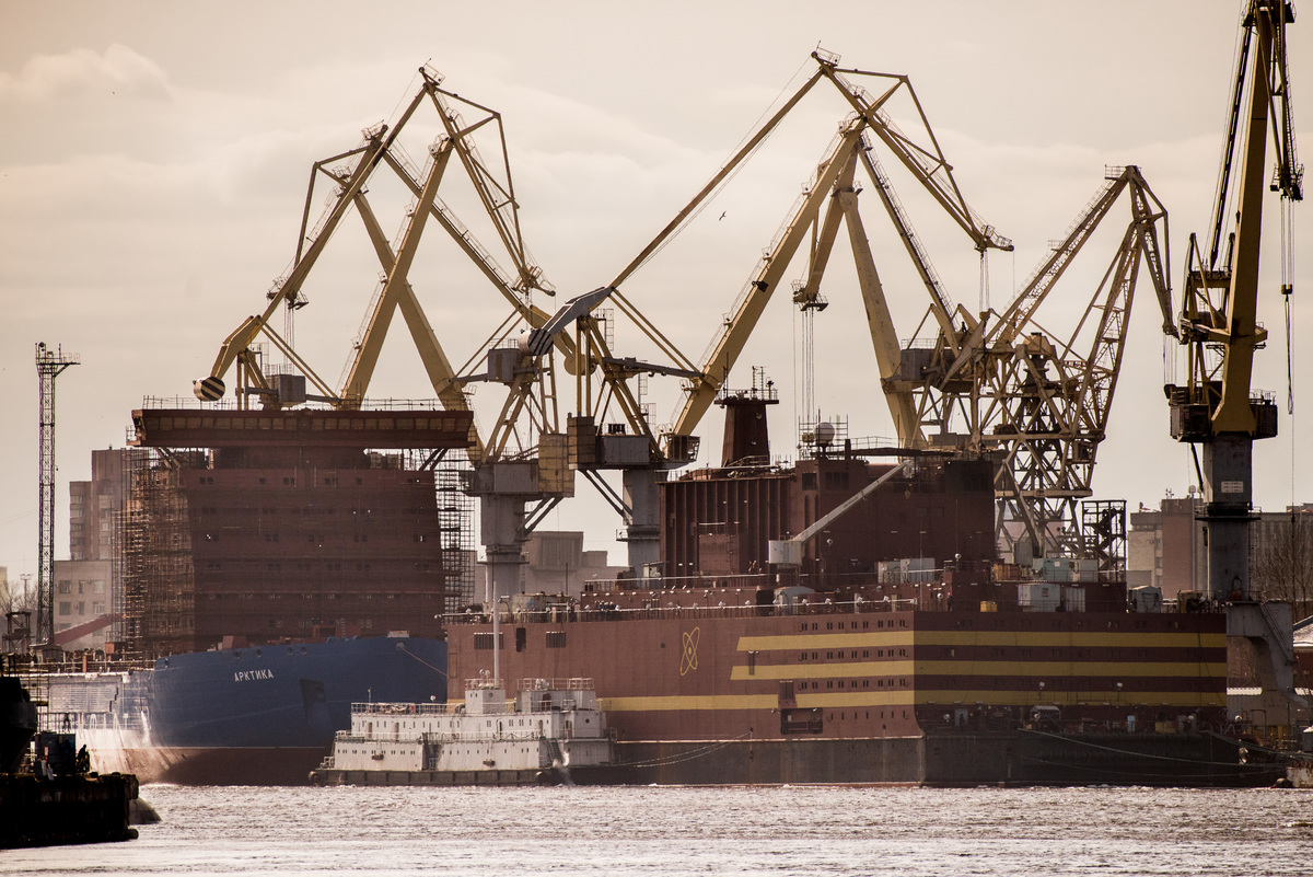 Floating NPP in St. Petersburg