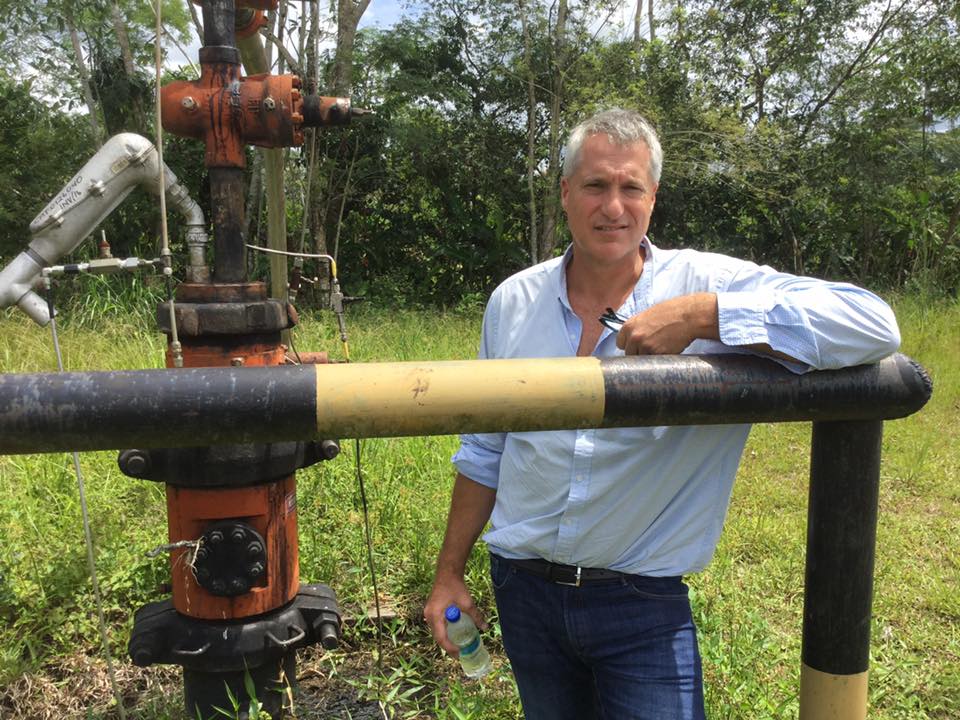 Steven Donziger, lawyer for the Ecuador plaintiffs for 25 years, at oil site in Ecuador’s Amazon © Lisa Gibbons