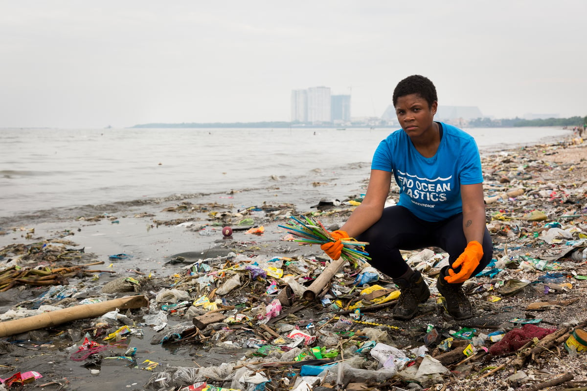 Freedom Island Waste Clean-up and Brand Audit in the Philippines © Daniel Müller / Greenpeace