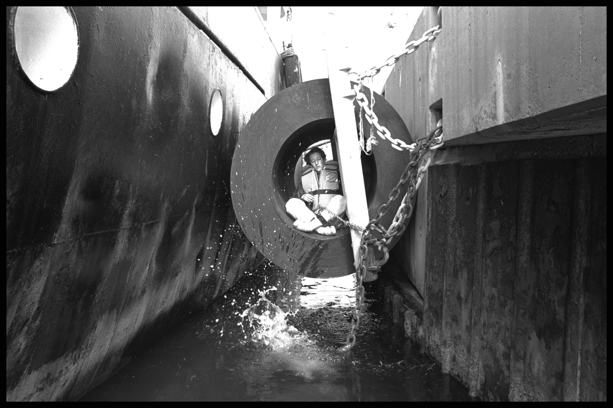 Chlorine Action Atochem Blockade - France (1993), © Greenpeace / Michael Jackson