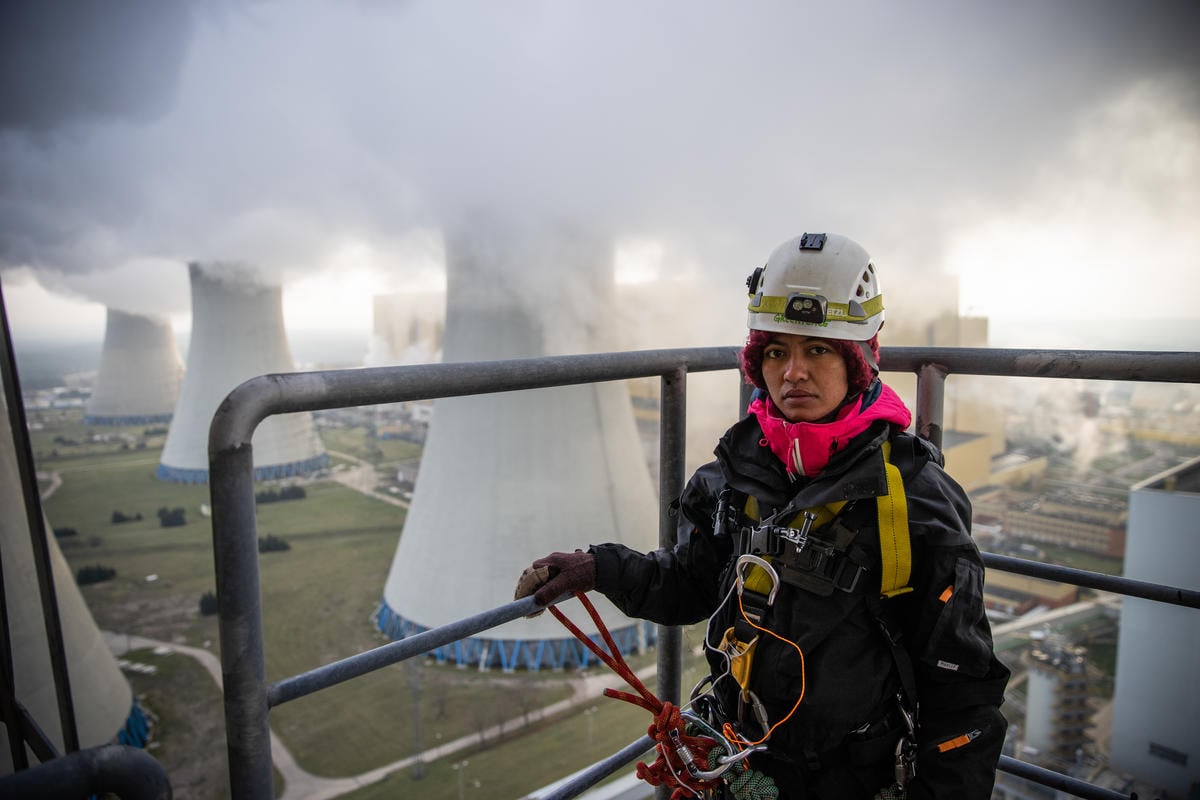 Activists Climb Belchatow Coal Power Plant in Poland. © Anonymous