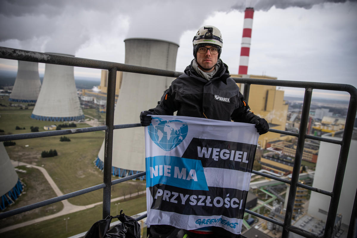 Activists Climb Belchatow Coal Power Plant in Poland. © Anonymous