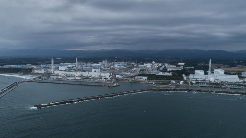 The Nuclear Crisis at the Fukushima Daiichi Nuclear Plant Continues. © Christian Åslund / Greenpeace