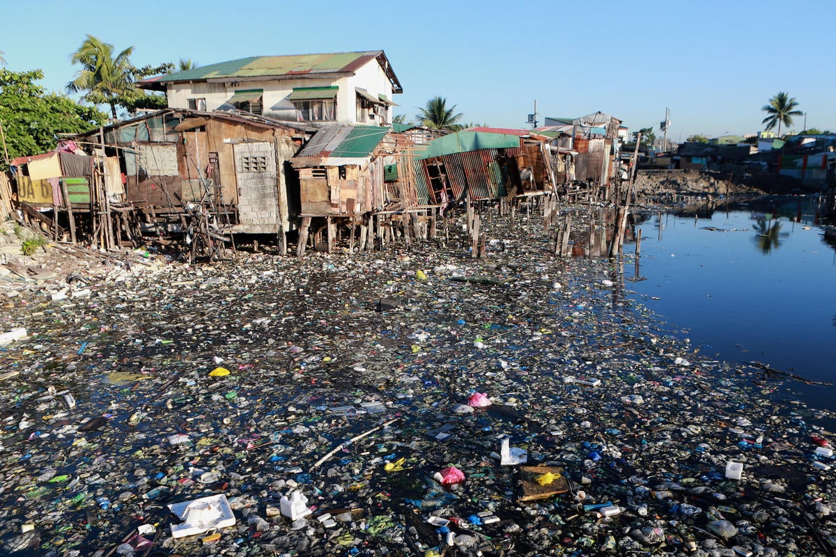 Wastes Documentation in Navotas, Manila. © Greenpeace