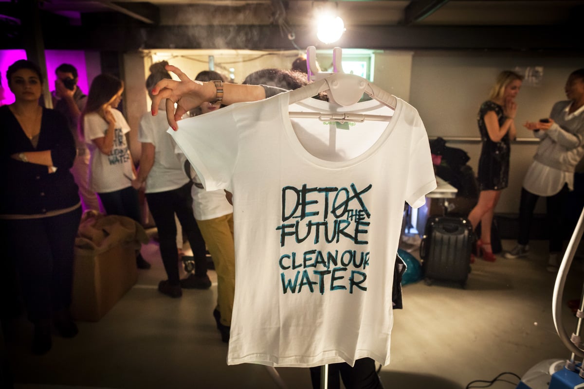 Cruelty svimmel Indgang Greenpeace is going to trial a new standard for merchandising T-shirts and  other textiles - Greenpeace International