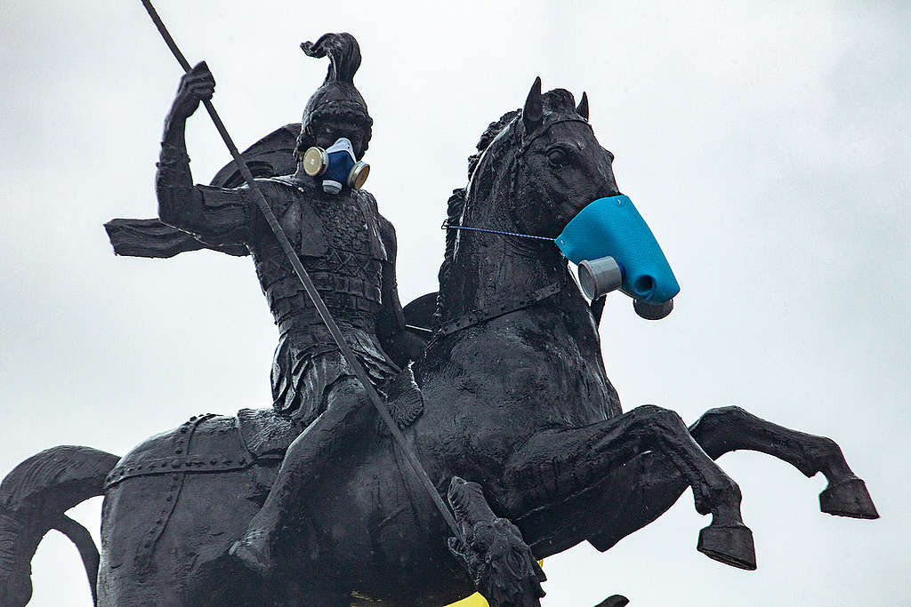 Action against Air Pollution from Transport in Moscow © Liza Udilova / Greenpeace