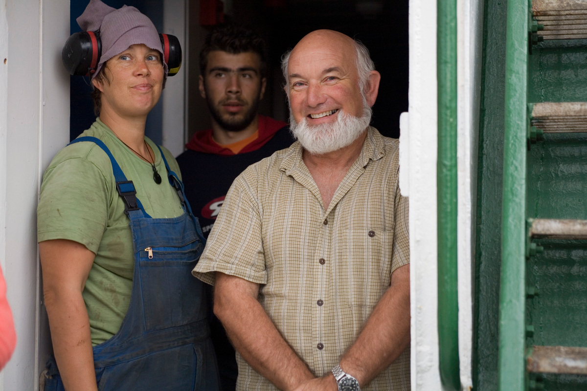Beate Lochhaas, Sakis Manisiotis and Roger Grace - Mediterranean Tour 2006 - Rainbow Warrior - Life Onboard. © Greenpeace / Nick Cobbing