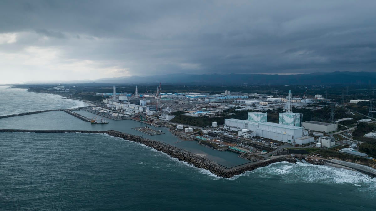 The Nuclear Crisis at the Fukushima Daiichi Nuclear Plant Continues. © Christian Åslund / Greenpeace