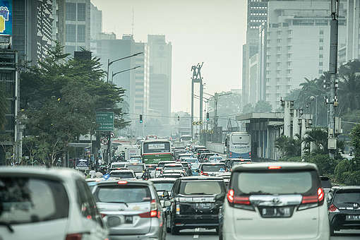 How car companies are speeding us towards a climate crash (and what we can do to stop them)