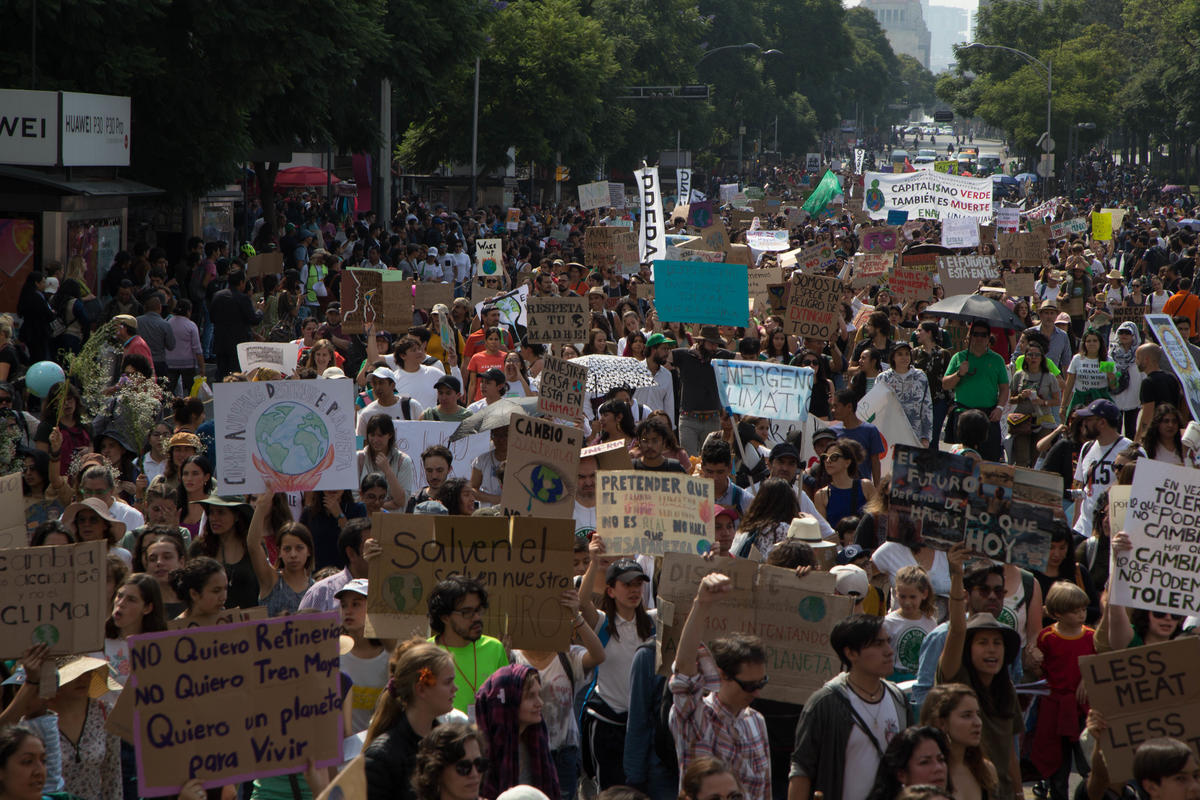 Global Climate Strike March in Mexico. © Ilse Huesca Vargas / Greenpeace