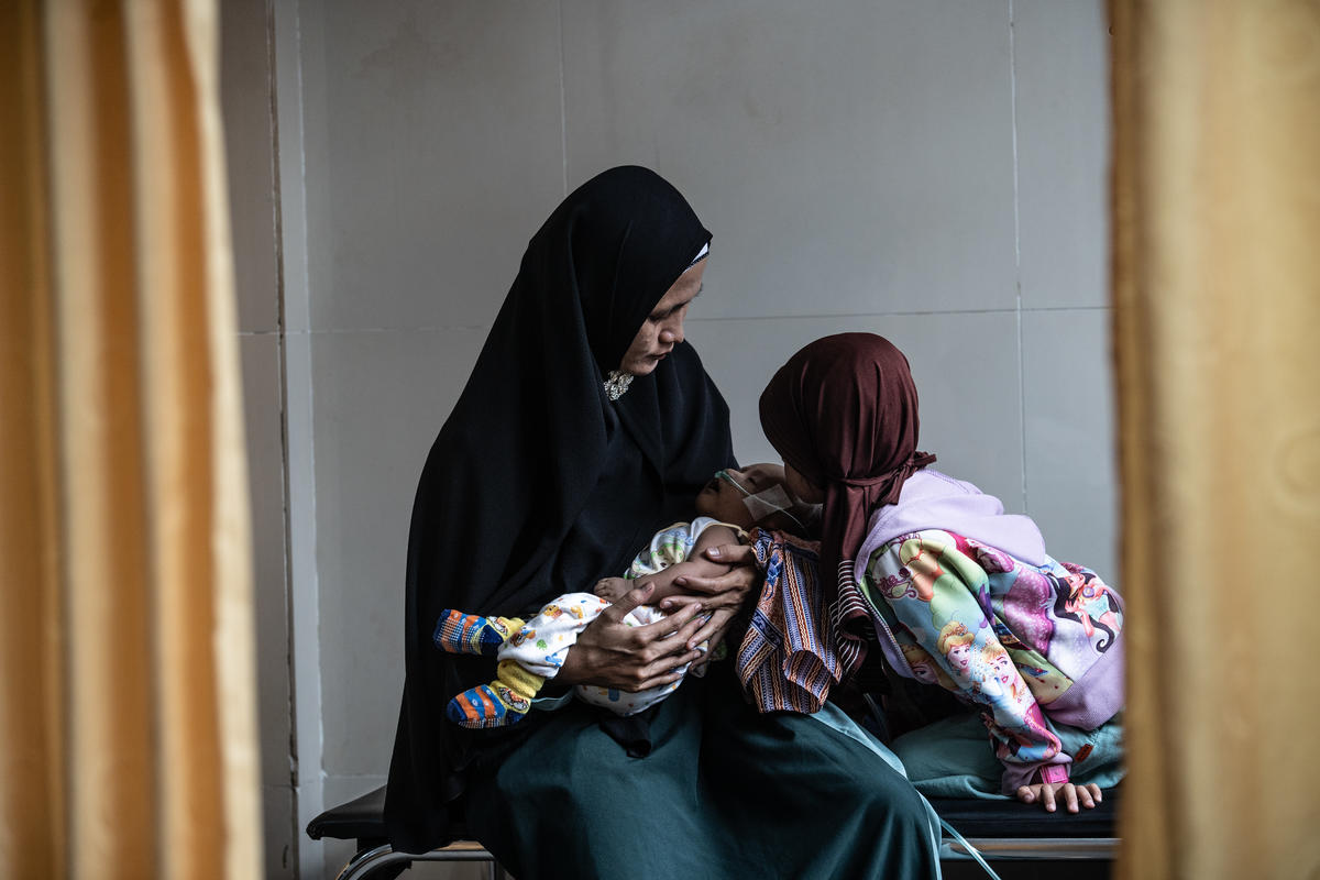 Forest Fires Haze Victims in Central Kalimantan. © Jurnasyanto Sukarno / Greenpeace