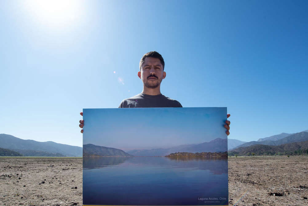 Climate Emergency Action at Laguna de Aculeo in Chile. © Martin Katz / Greenpeace